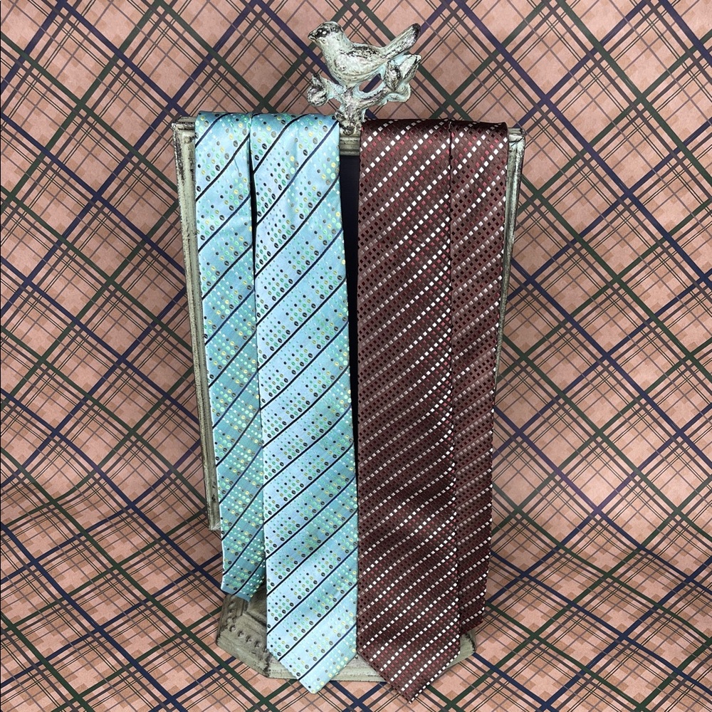 Elegant Blue and Brown Patterned Ties